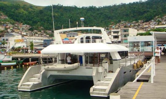 Charter Santtina 70´ Cruising Cat in Angra dos Reis