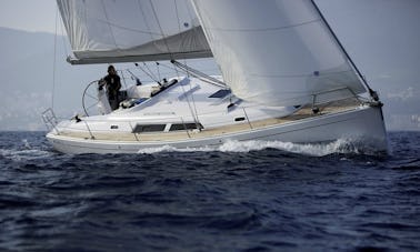 Heidi Hanse 400E Monohull Charter em Tallinn