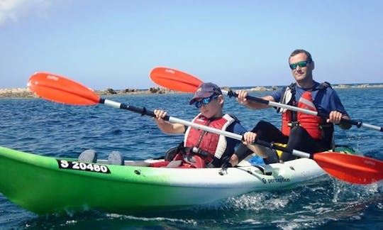 マルタのグジラとサライナ湾でのタンデムカヤックレンタル