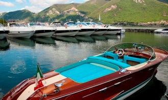 27' Riva Aquarama  Motor Yacht Rental In Iseo, Italy