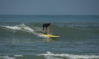 You got amazing instructors on your Surf Lessons with us in Montalivet