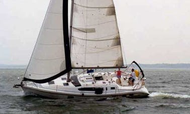 Aventura à vela Hunter 376 de 38 pés em Annapolis