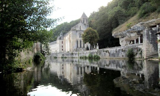 Fun Kayak Experience on La Dronne River in Brantôme, France