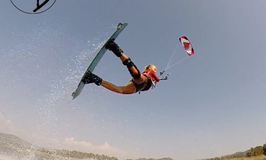 Kiteboarding em Akyaka Belediyesi