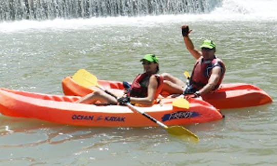 Louez un kayak de mer Solo Frenzy à Blanca, Espagne