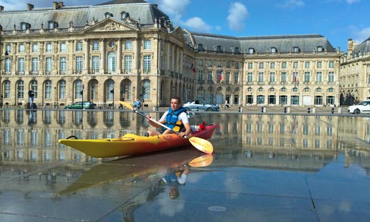 Guided Kayak Tour (Children Welcome) on Garone River from Bègles, France