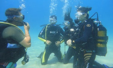 Buceo en Vorios Tomeas Athinon