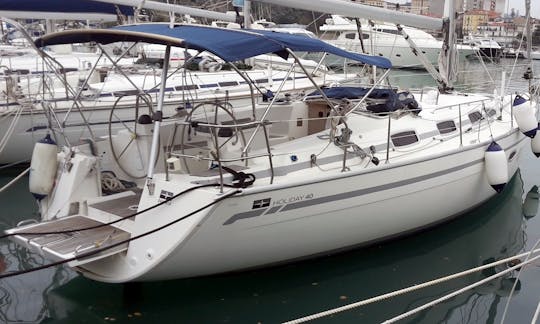 Bavaria 40 SPRINGROSE Cruising Monohull rental in Agropoli