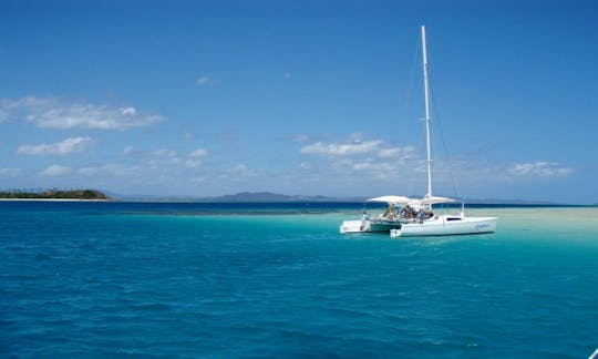 Naviguez, faites de la plongée avec tuba, nagez, surfez, explorez nos magnifiques îles Mamanuca.