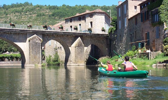 Rent a Tandem Kayak in Saint-Antonin-Noble-Val, France