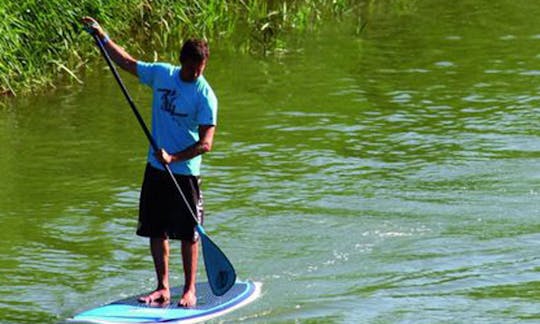 Stand Up Paddleboard Trip on L' Averyron Rivers in Saint-Antonin-Noble-Val