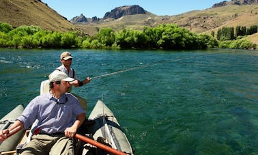 Viajes diarios de pesca guiados en Argentina