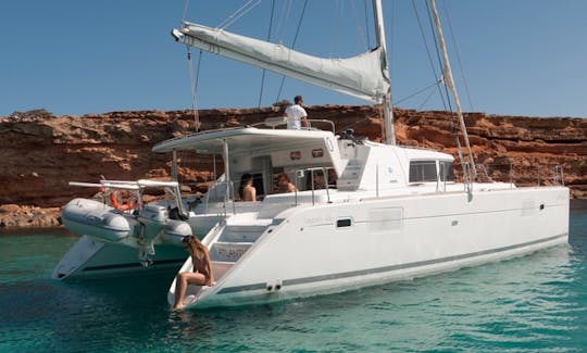 Lagoon 440 Cruising Catamaran Charter in Eivissa, Illes Balears