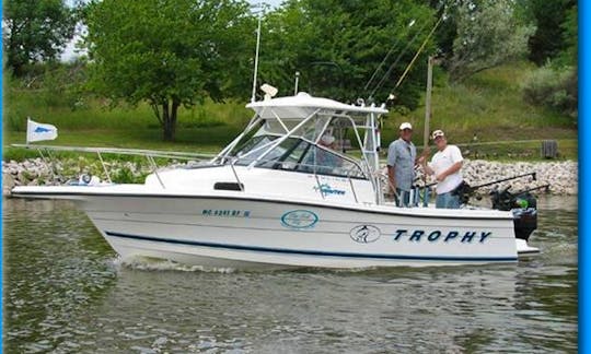 25' Boat Fishing Charter In Lindwood