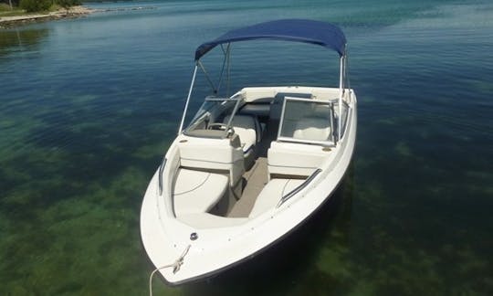 Bayliner 195 Bowrider Hire in Murter