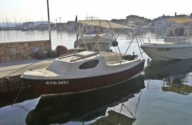 Pasara Adria 500 Boat Rental in Murter, Croatia