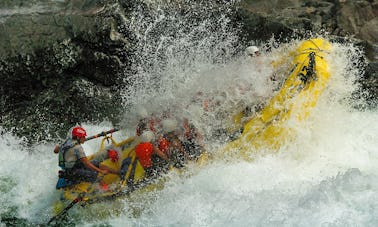 Aventura de rafting em Thompson-Nicola A