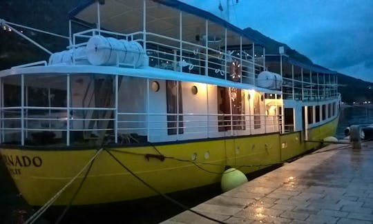Passenger Boat rental in Omiš - Croatia