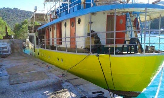 Passenger Boat rental in Omiš - Croatia