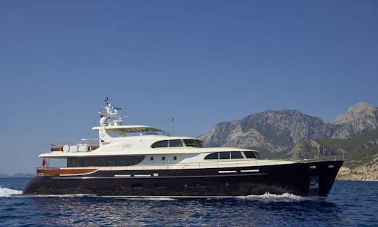 Cyrus One Power Mega Yacht Charter in Pula