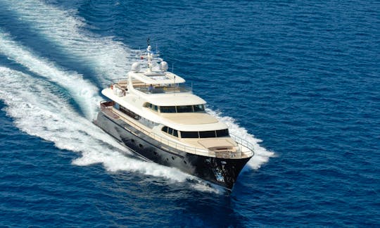 Cyrus One Power Mega Yacht Charter in Pula