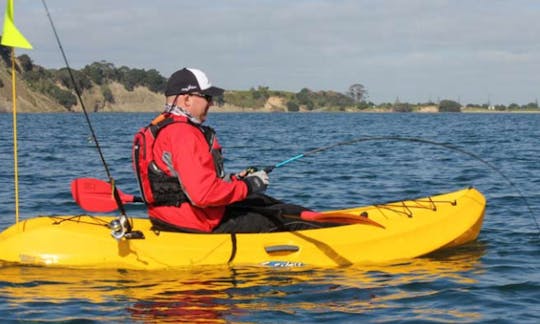 Clases y recorridos de pesca en kayak para solteros en Wellington