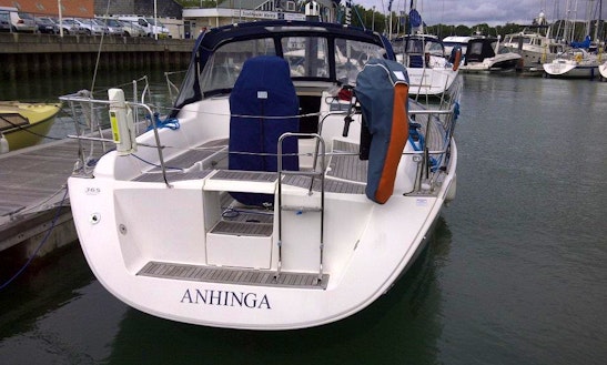 Bareboat Charter Dufour 365 Gl Sailing Yacht In Hamble-le-rice