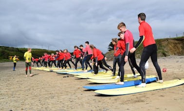 Aprenda a surfar em Inch Beach