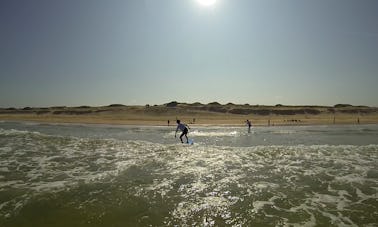 Cours de surf à Seignosse, France