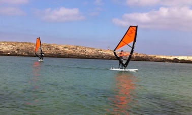 Clases de windsurf en Corralejo