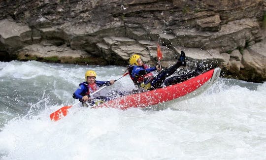 Canoe Rafting Tour in Murillo de Gállego