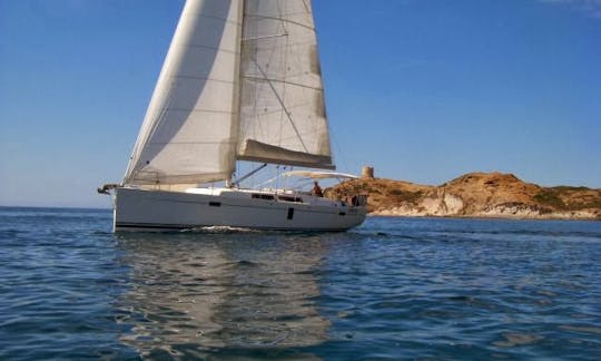 Sailboat chartered with crew in Bosa