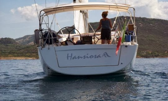 Sailboat chartered with crew in Bosa