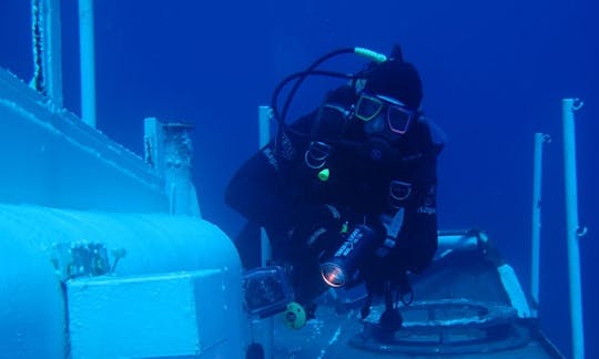 Diving Cruises aboard the 15 Person SG121 Dive Boat in Yanıklar Köyü, Turkey