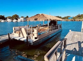 Croisière Tiki Boat Booze à Port Jefferson, New York