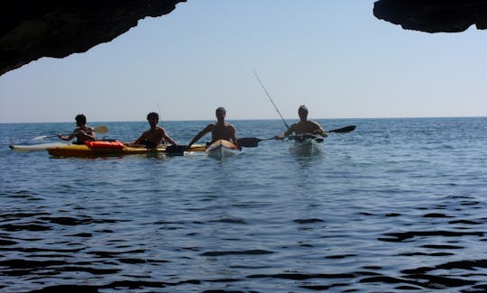 Tour de pesca en kayak en Avola - Sicilia (cerca de Siracusa)