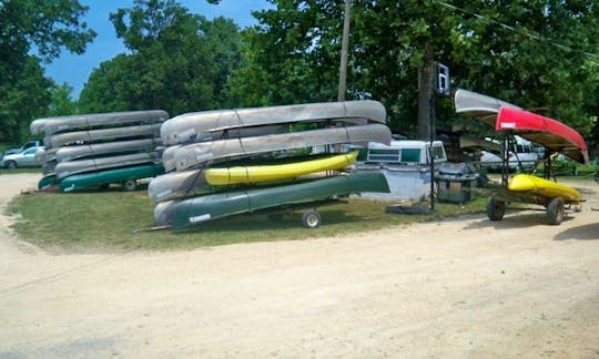 17' Canoe Rental and Trips in Linden, Tennessee