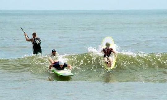 Surfing Lessons in tp. Phan Thiết