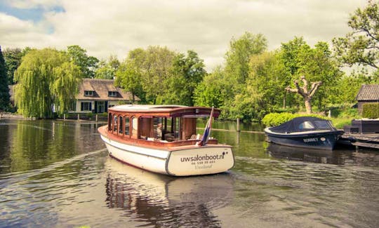 ''Uw Salonboot'' Trips in Loosdrecht