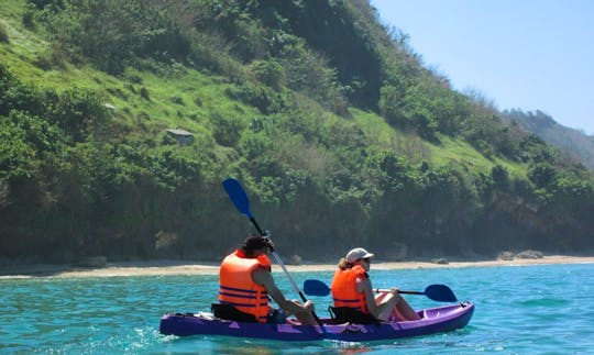 Guided Single Kayak Tour in Lubuk Kilangan, Indonesia