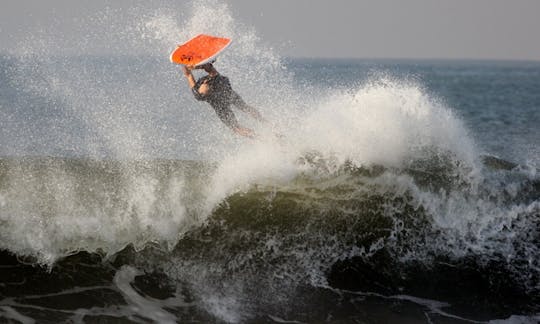 Cours de bodyboard à Kuta Utara