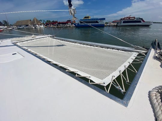 Aluguer de catamarã na ilha Holbox para até 20 pessoas