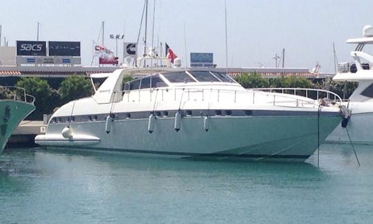 Alquile el megayate Mangusta 80 Power en Eivissa, España