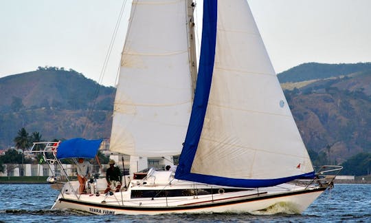 Charter 33ft Cruising Monohull In Rio de Janeiro, Brazil