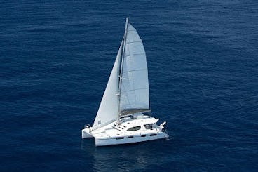 A luxurious sailing catamaran in Okinawa, the only one of its kind in Japan!!