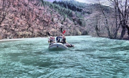 Viajes en balsa en Konjic, Herzegovina