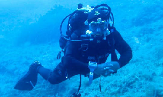 Go out and enjoy diving in Monte Argentario, Italy