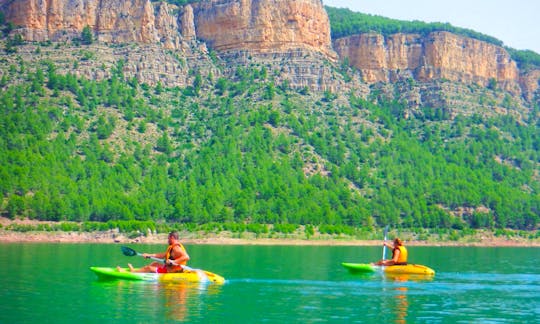 Kayak Excursions for Everyone in Montanejos, Spain
