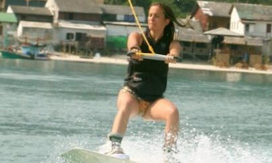 'Roberta' Wakeboarding Boat in Tambon Ko Pha-ngan