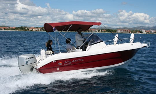 Sun Cruiser 650 Boat in Trogir